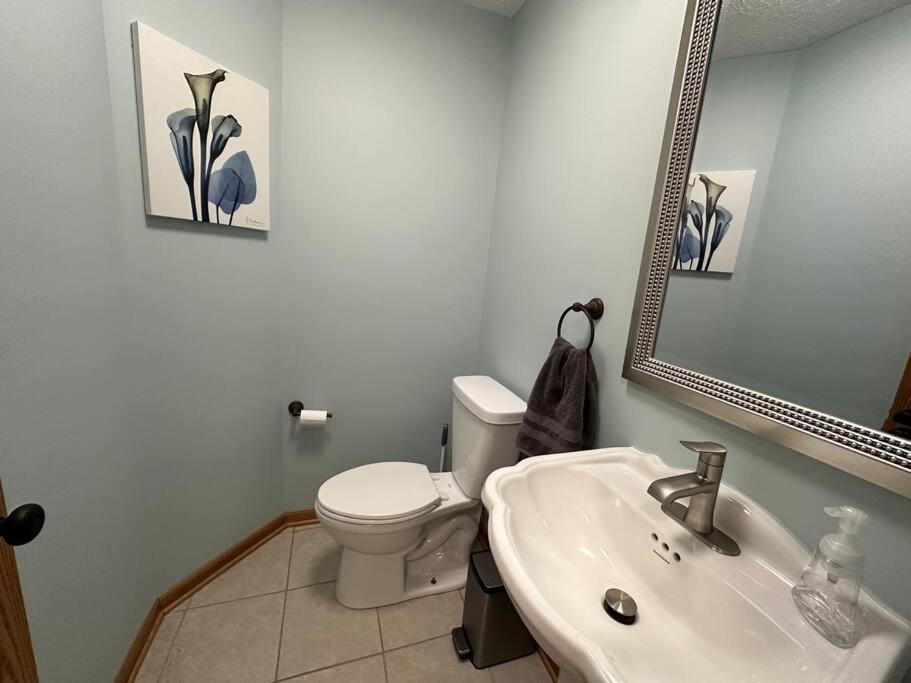 Inviting 3 Bed 2.5 Bath Townhome In Wadsworth Экстерьер фото