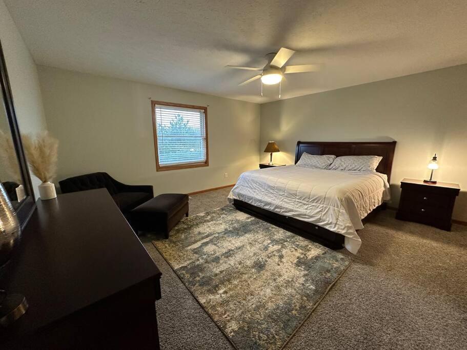 Inviting 3 Bed 2.5 Bath Townhome In Wadsworth Экстерьер фото